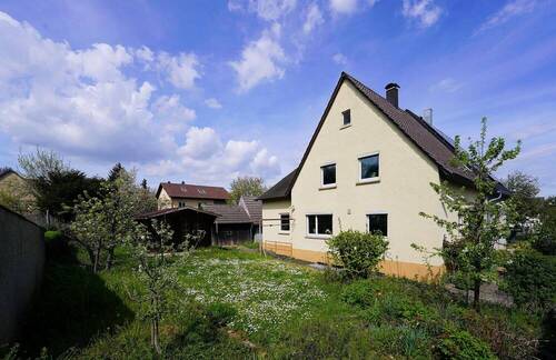 Ein Haus & großen Garten! - 6 Zimmer Doppelhaushälfte in Bad Rappenau Heinsheim