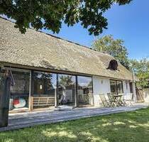 REETDACHTRAUM IN BESTLAGE VON ST. PETER-ORDING. IHR NEUES ZUHAUSE ODER PERFEKTES WOCHENENDREFUGIUM. - Sankt Peter-Ording