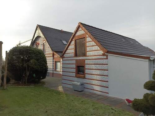 Haupt- und Nebengebäude - 6 Zimmer Einfamilienhaus zum Kaufen in Spremberg