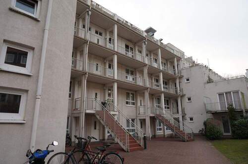 Haus - Gemütliche Wohnung mit zwei Balkonen in Bahrenfeld!