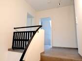 Treppenaufgang OG/Flur - 
