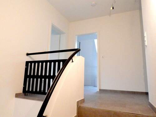 Treppenaufgang OG/Flur - 