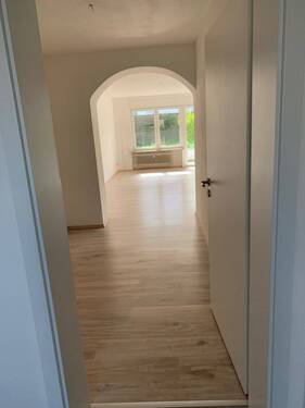 Durchgang/Esszimmer - Terrassenwohnung mit 56,00 m&sup2; in Sankt Augustin zur Miete