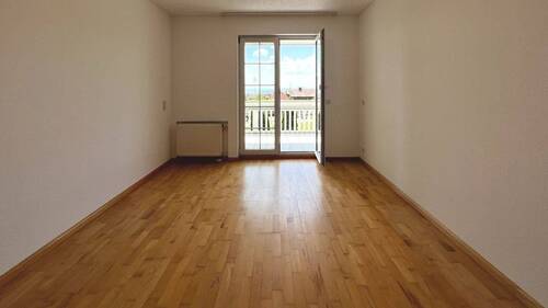 harmonisches Arbeitszimmer mit Balkonzugang - 