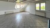 heller Wohn - und Essbereich mit Balkonzugang - Etagenwohnung mit 125,00 m&sup2; in Görwihl zur Miete