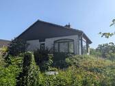 Straßenansicht - 5 Zimmer Einfamilienhaus in Vöhl-Ortsteil