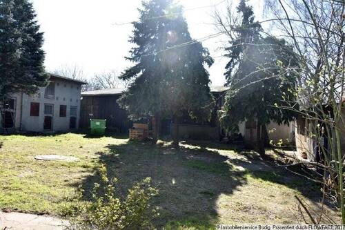 Scheune - 8 Zimmer Einfamilienhaus in Neuenhagen