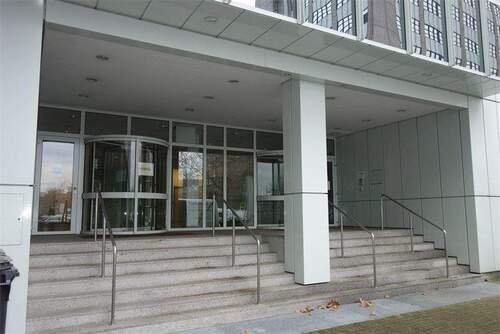 Eingang - 4 Zimmer Büro in Berlin