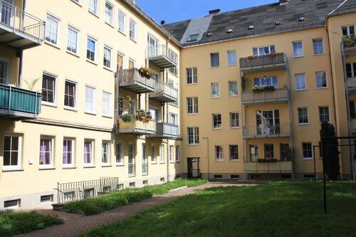 Hofansicht - Etagenwohnung mit 58,60 m² in Chemnitz zur Miete