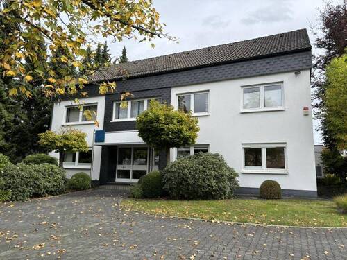 Hausansicht - Vielseitig nutzbare Büro- oder Praxisräume in Bad Marienberg