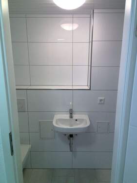 Badezimmer - Büro mit 45,00 m&sup2; in Villingen-Schwenningen zur Miete