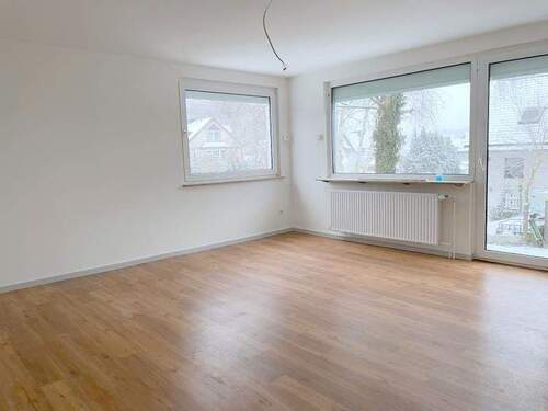 Wohnzimmer - 6 Zimmer Etagenwohnung zur Miete in Westerburg