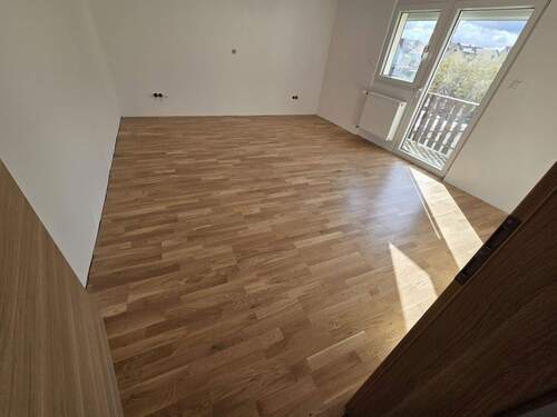 Bild 2 - 4 Zimmer Etagenwohnung zur Miete in Waldsee