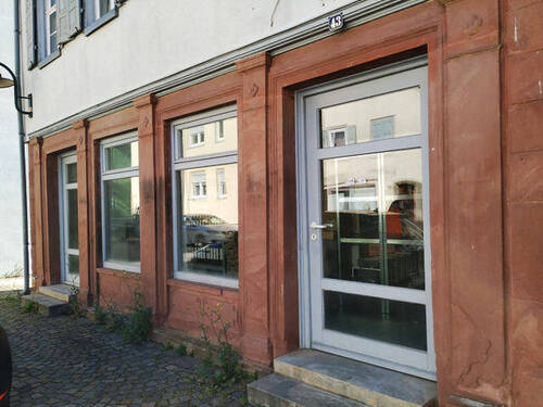 EG_mit zwei Eingangstüren - 