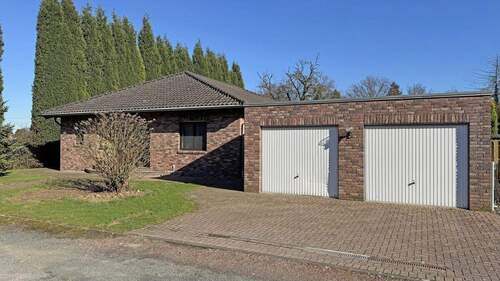Titelbild - Bungalow in Voerde-Spellen mit beeindruckendem Gartenareal!