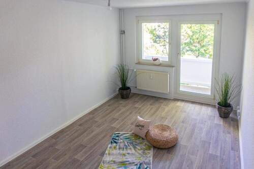 Wohnzimmer Vergleichswohnung - Tolle 2-Raum-Wohnung mit offenem Wohn-Essbereich