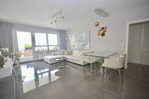 Wohnzimmer - 3 Zimmer Etagenwohnung zum Kaufen in Berlin