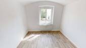 Wohnzimmer Vergleichswohnung - Etagenwohnung mit 59,60 m² in Chemnitz zur Miete
