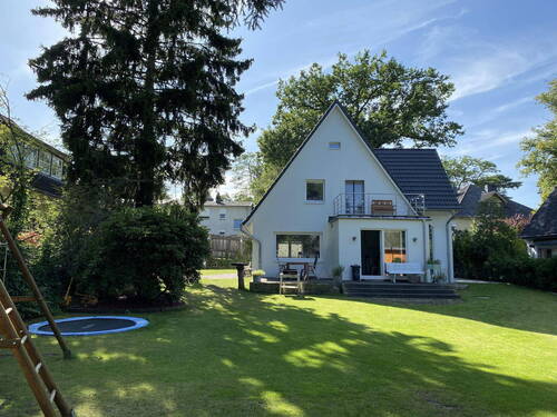 Bild 1 - Charmantes, liebevoll kernsaniertes Haus in Top-Lage