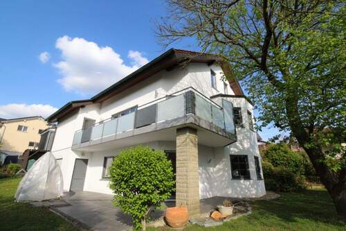Haus1 - Großzügiges Einfamilienhaus mit Garten in Sackgassenlage und möglicher Einliegerwohnung in Eppingen