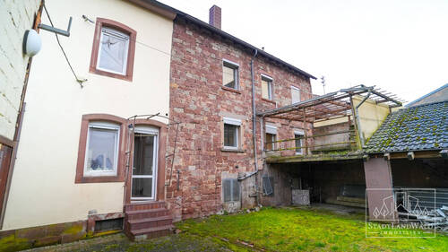 Hausrückseite - Anbau - 