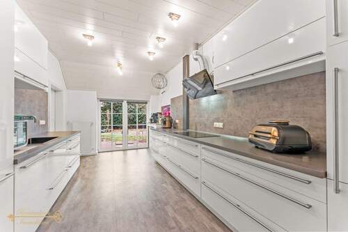 Küche - Einfamilienhaus mit 206,70 m&sup2; in Jade zum Kaufen