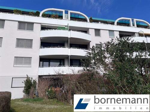 Hausansicht - Nähe Marienbergpark! Sonnige 2-Zimmer-Wohnung mit großer Küche, Südloggia + TG