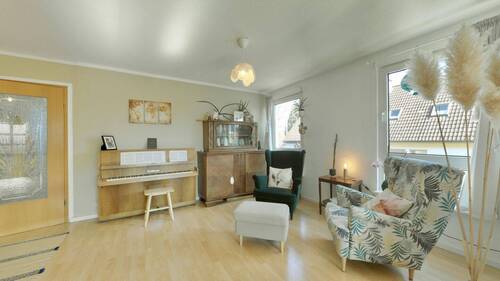 Das großzügige Wohnzimmer - 