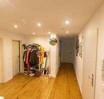 4 Zimmer-Wohnung mit Balkonen und Garten in Obergiesing - München