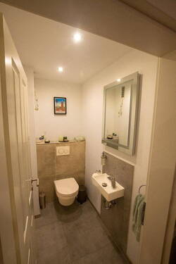 Gäste-WC - Etagenwohnung mit 127,00 m&sup2; in München zum Kaufen