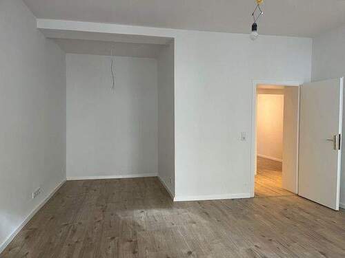 Wohnzimmer- Eßecke.jpg - 3 Zimmer Etagenwohnung zur Miete in Düsseldorf