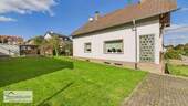 Seitenansicht mit Garten - 