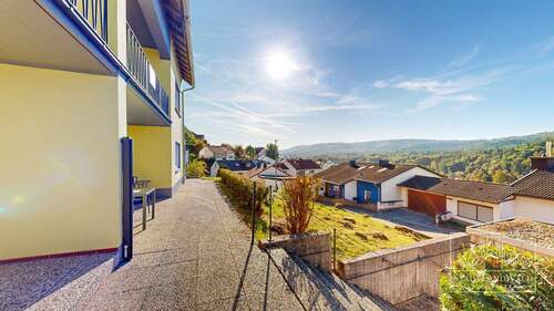 EG - Terrasse - Vorgarten - 9 Zimmer Einfamilienhaus in Rodalben