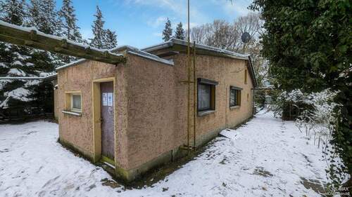 Rückseite mit Zugang Keller - 