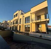 Gehobene 4 Zimmer Wohnung mit erstklassiger Ausstattung und Terrasse ! - Greifswald Groß Schönwalde