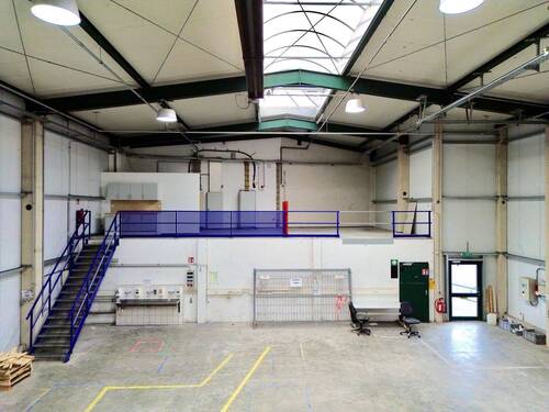 2dddd.jpeg - Lagerhalle mit kleinem Büro zu vermieten!