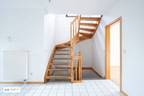 Flur - Einfamilienhaus mit 130,00 m&sup2; in Berlin zur Miete