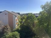 Blick von der Loggia.jpg - Etagenwohnung mit 77,00 m&sup2; in Möhrendorf zur Miete