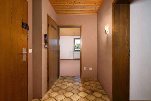 Eingansbereich - Etagenwohnung mit 100,00 m² in Amberg zum Kaufen