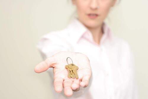 shutterstock_3146605.jpg - Hochwertig renovierte 3-Zimmer-Wohnung mit Erstbezug