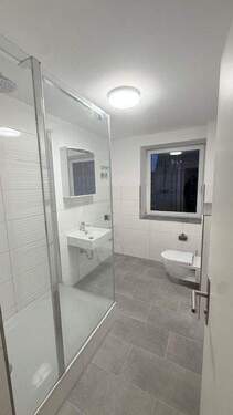 Bad / Erstbezug - 3 Zimmer Etagenwohnung zur Miete in Kitzingen