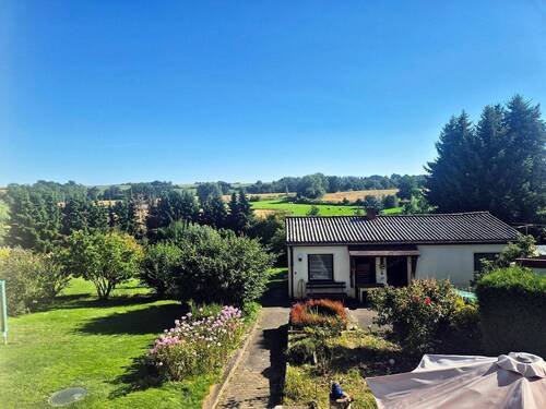 Ausblick.jpg - großzügiges Einfamilienhaus in ländlicher Lage mit großem Grundstück und Nebengelass