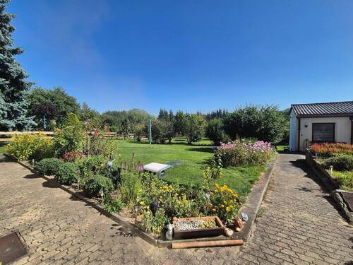 Garten (2).jpg - Mehrfamilienhaus, Wohnhaus mit 138,00 m&sup2; in Großweitzschen zum Kaufen