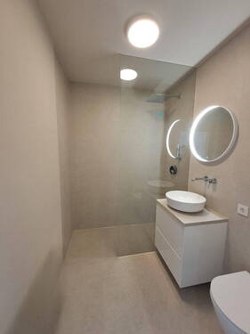 Neues Bad/Regendusche - 