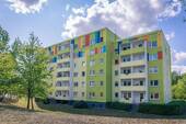 Hausansicht - barrierearme 1-Raum-Wohnung mit Balkon