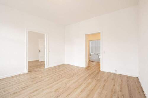 Wohnzimmer - 2 Zimmer Etagenwohnung in Schwerin