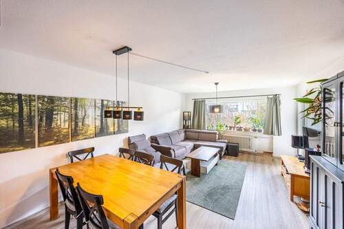 Wohnzimmer - 3 Zimmer Etagenwohnung zum Kaufen in Marbach am Neckar