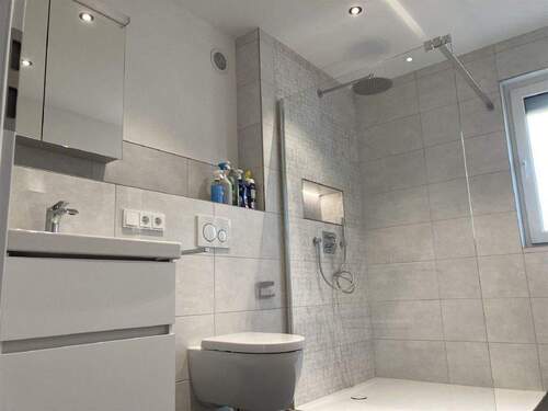 Bad - Einfamilienhaus mit 87,00 m&sup2; in Schlüchtern zur Miete