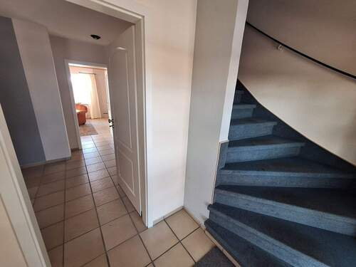 Eingangsbereich.jpg - 4 Zimmer Mehrfamilienhaus, Wohnhaus in Wakendorf I