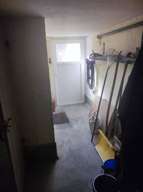 Keller - Außentür zum Garten - 